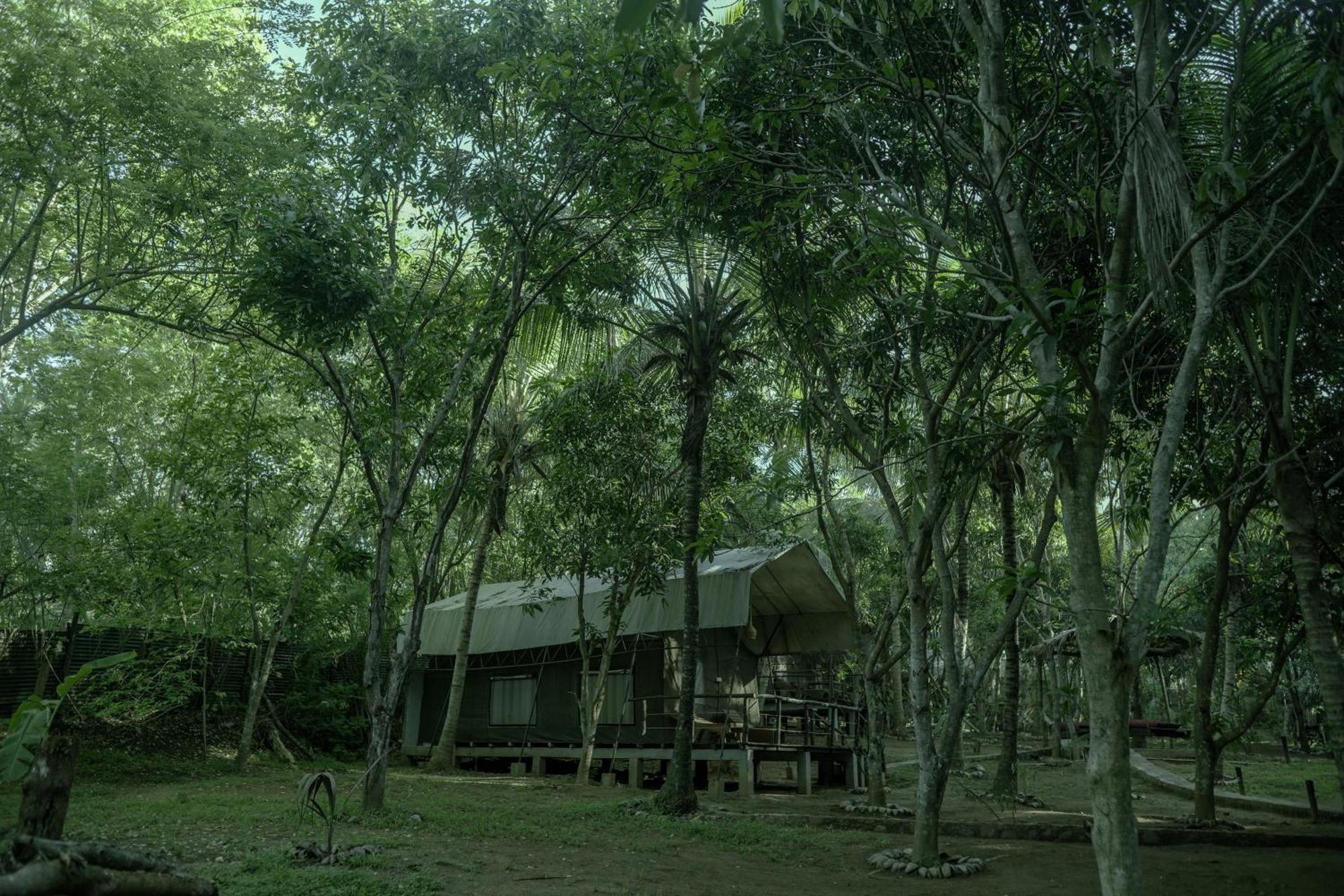 River Glamping By Gaga Bees Udawalawe Esterno foto