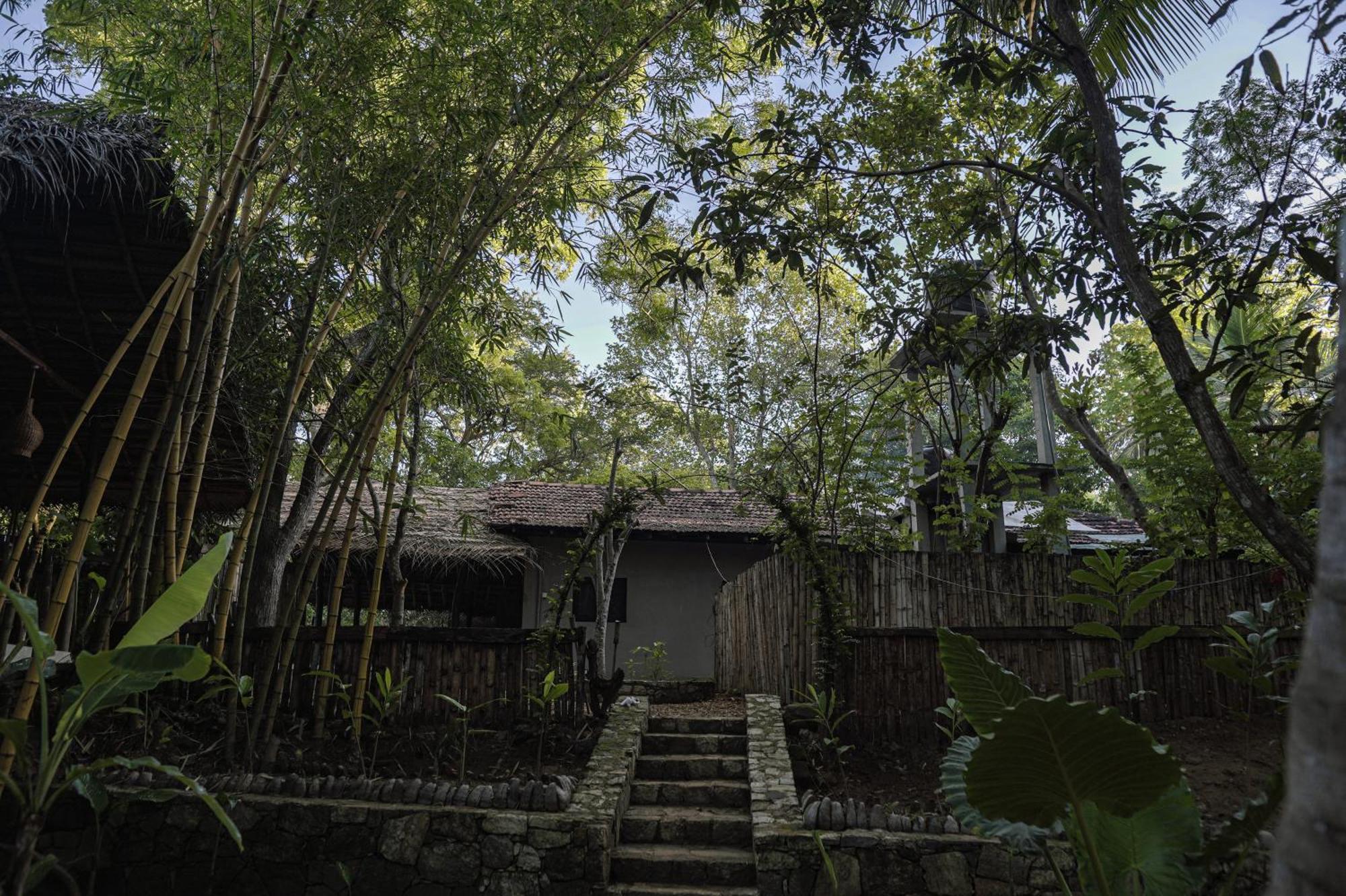 River Glamping By Gaga Bees Udawalawe Esterno foto