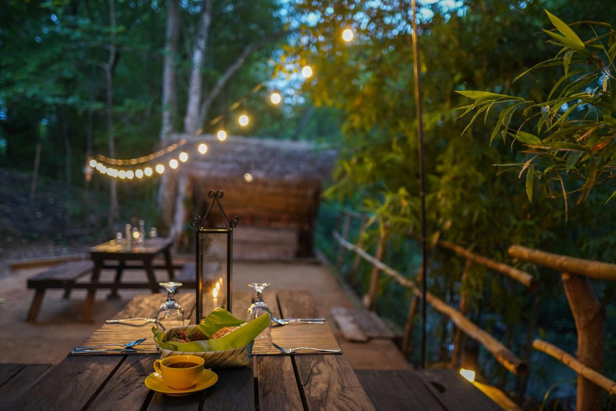 River Glamping By Gaga Bees Udawalawe Esterno foto