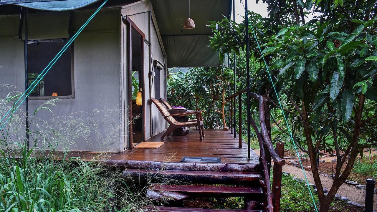 River Glamping By Gaga Bees Udawalawe Esterno foto