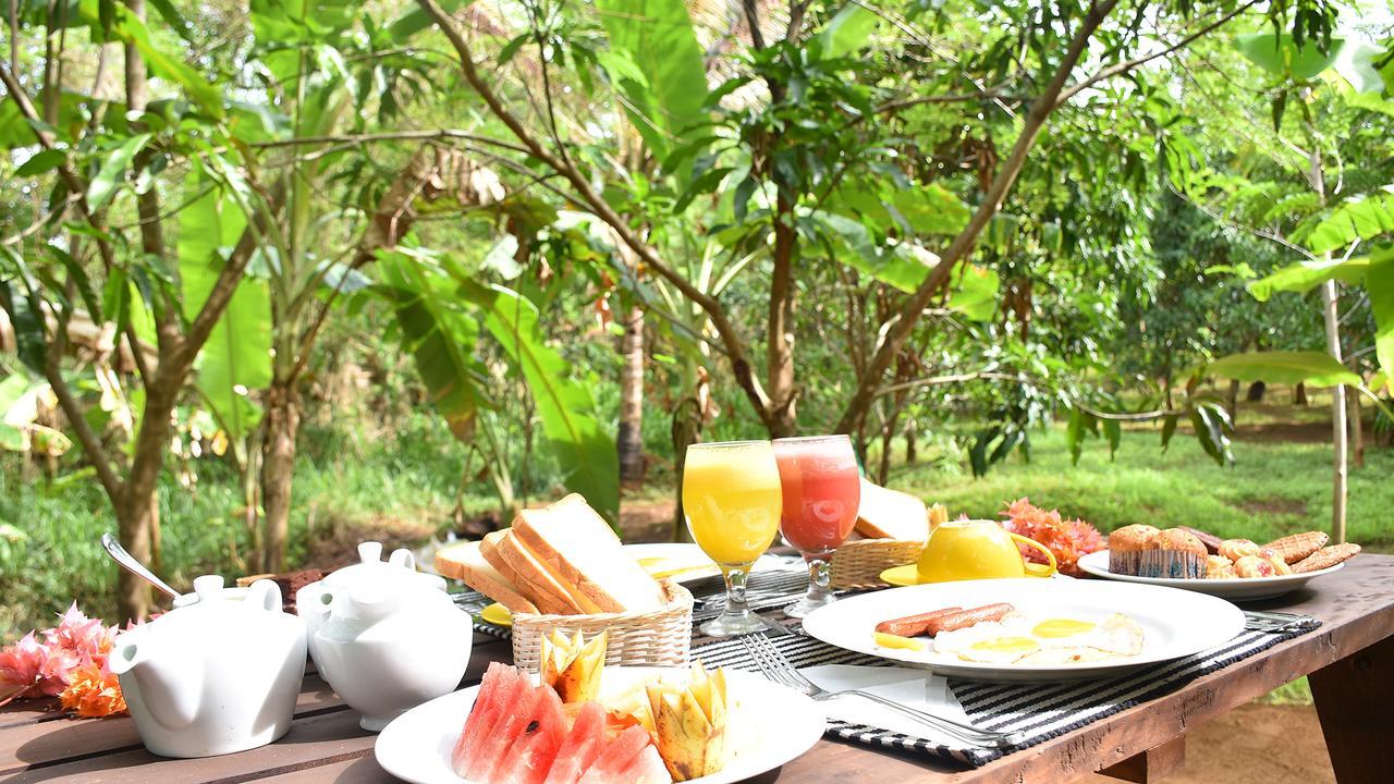 River Glamping By Gaga Bees Udawalawe Esterno foto